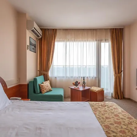 Отель Burgas